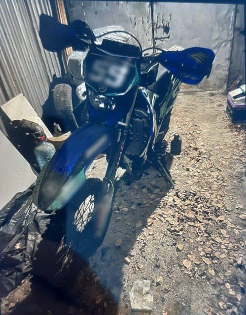 В Ялте сотрудники полиции задержали подозреваемого в краже мотоцикла и вернули похищенное владельцу