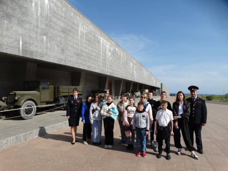 Севастопольские полицейские организовали для воспитанников приюта поход в музей «35-я береговая батарея»