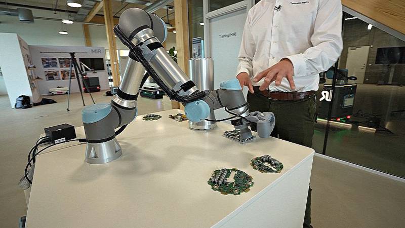 Первый в мире центр коботов открылся в Дании