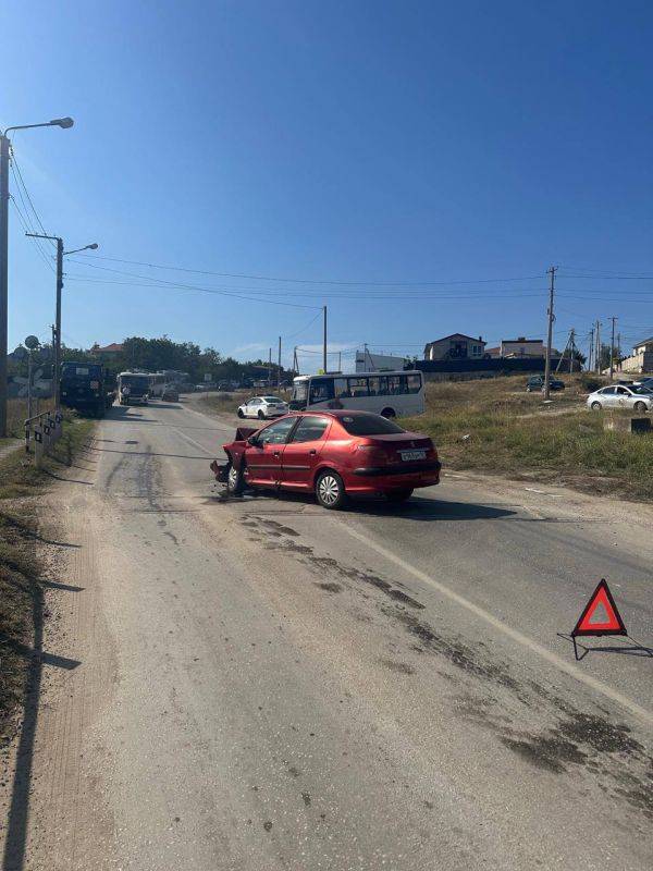 ДТП на автодороге «Севастополь-порт Камышовая бухта-бухта Казачья», в котором пострадала женщина-водитель ДТП на автодороге «Севастополь-порт Камышовая бухта-бухта Казачья», в котором пострадала женщина-водитель