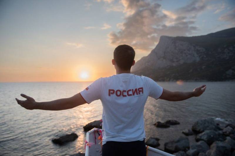 В Севастополе завершился Региональный образовательный молодежный форум «Молодежь 92»