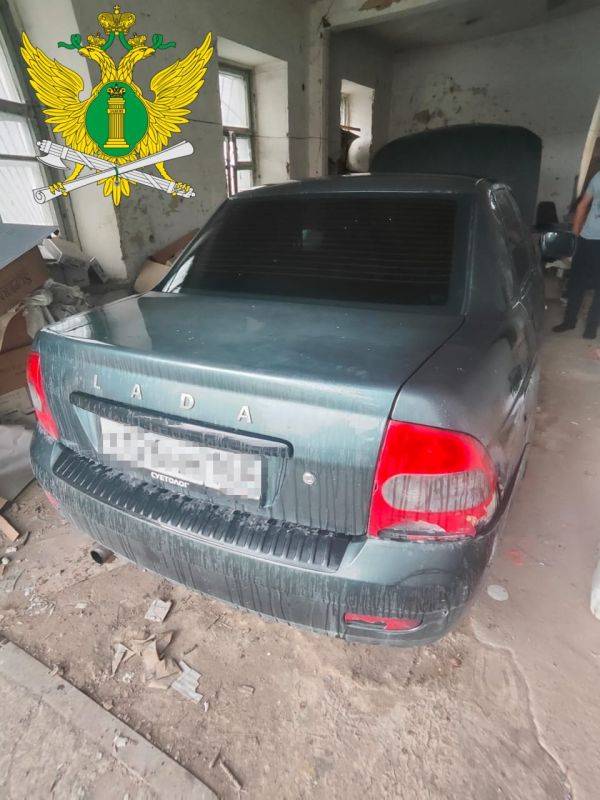 Житель Белогорска лишился автомобиля из-за чужих долгов Житель Белогорска лишился автомобиля из-за чужих долгов