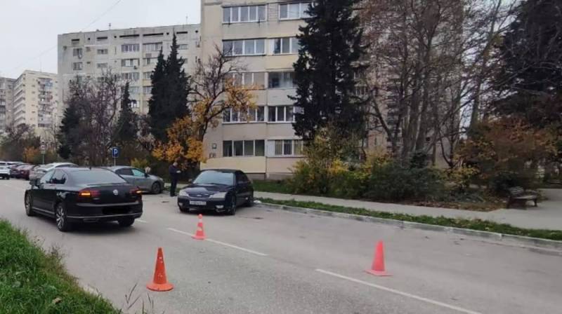 Восьмилетнего мальчика в Севастополе сбила иномарка Восьмилетнего мальчика в Севастополе сбила иномарка