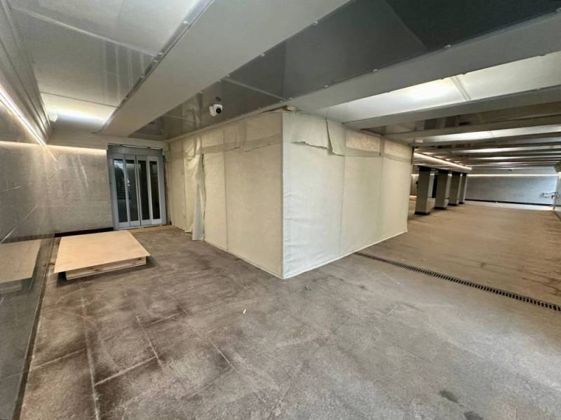 Подрядчик приступил к работам по усилению гидроизоляции в подземном пешеходном переходе около остановки «Памятник Матросу Кошке»