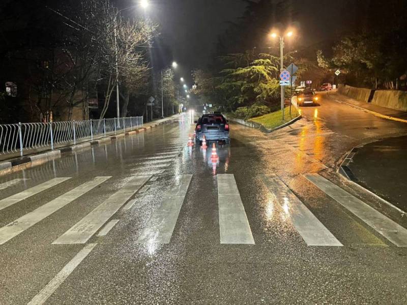 ДТП с пострадавшим 75-летним пешеходом на улице Крестовского