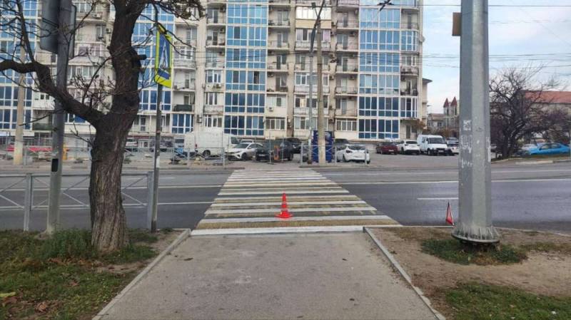 83-летний пешеход попал под машину в Севастополе