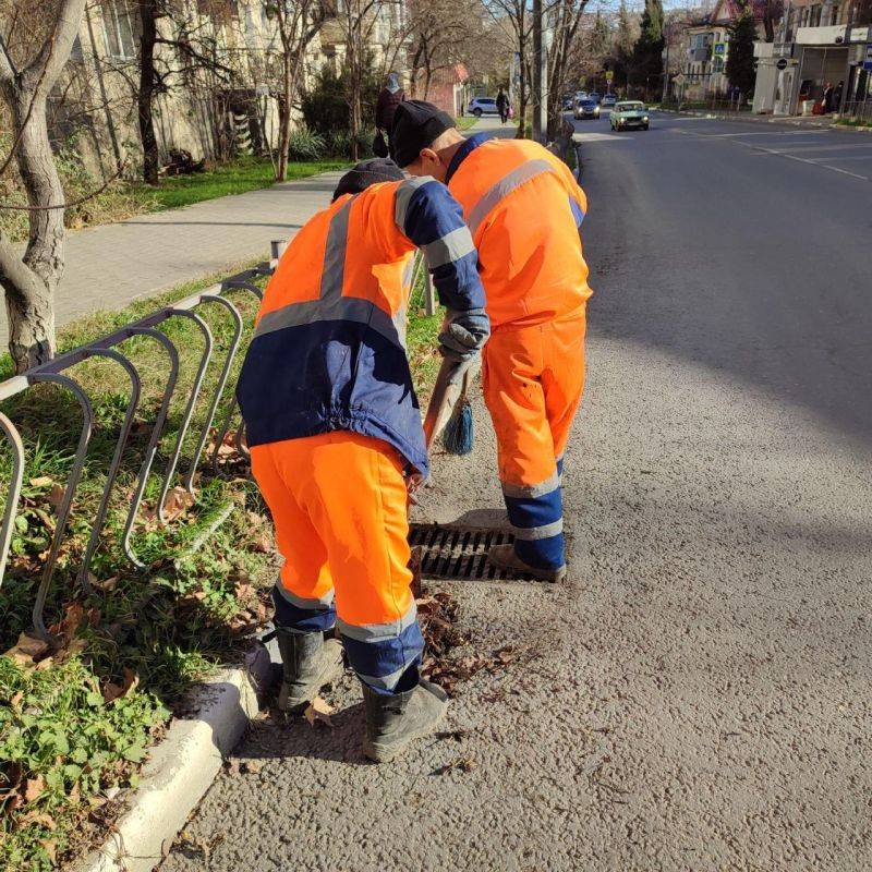 Водоканал: В декабре, в декабре. Все деревья в серебре