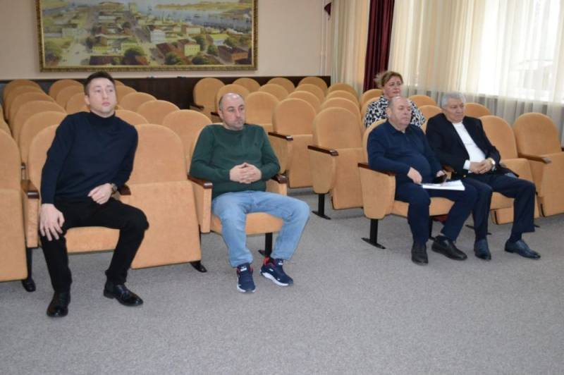 Прокурор города Севастополя Андрей Шевцов провел личную встречу с предпринимателями