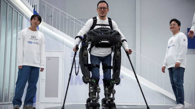 Южнокорейский экзоскелет «emstrongЖелезного человека»/em/strong помогает людям с параличом ходить