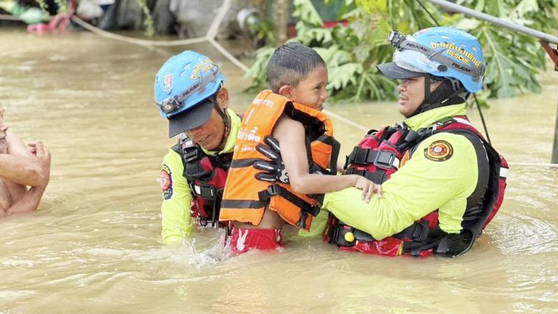 Наводнения на юге Таиланда: девять погибших