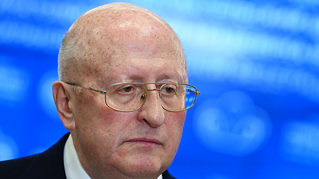 Гинцбург анонсировал старт применения вакцины от рака