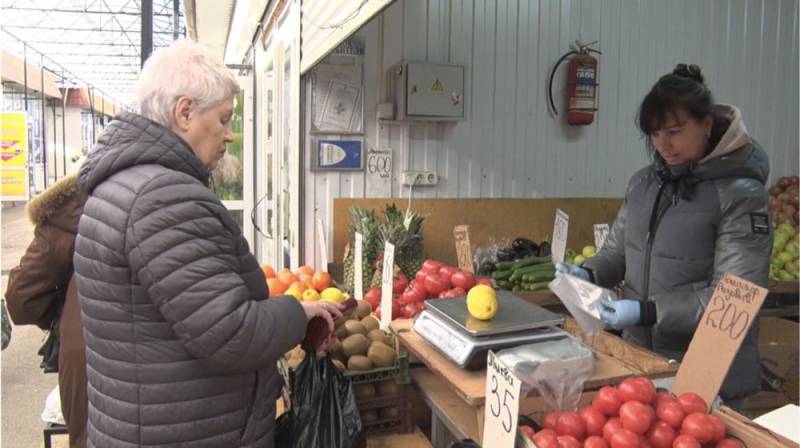 С 1 марта на рынках нельзя торговать без онлайн-касс С 1 марта на рынках нельзя торговать без онлайн-касс