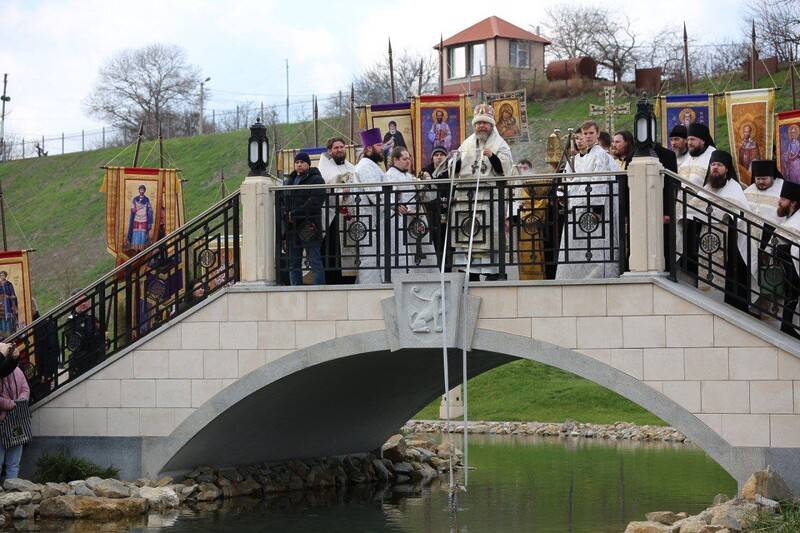 Крещение в Херсонесе Таврическом отпраздновали более 20 тысяч человек