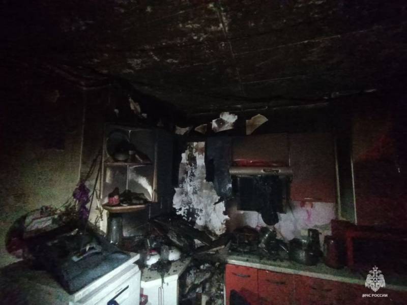 Утро с запахом гари: на пожаре в Феодосии спасли человека Утро с запахом гари: на пожаре в Феодосии спасли человека