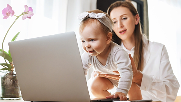 Как смартфоны, планшеты и ТВ влияют на развитие речи у маленьких детей