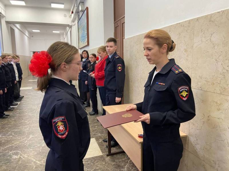 17 февраля 2025 года, отмечается День российского кадета — праздник, который объединяет прошлое и настоящее, напоминая о славных традициях кадетского движения