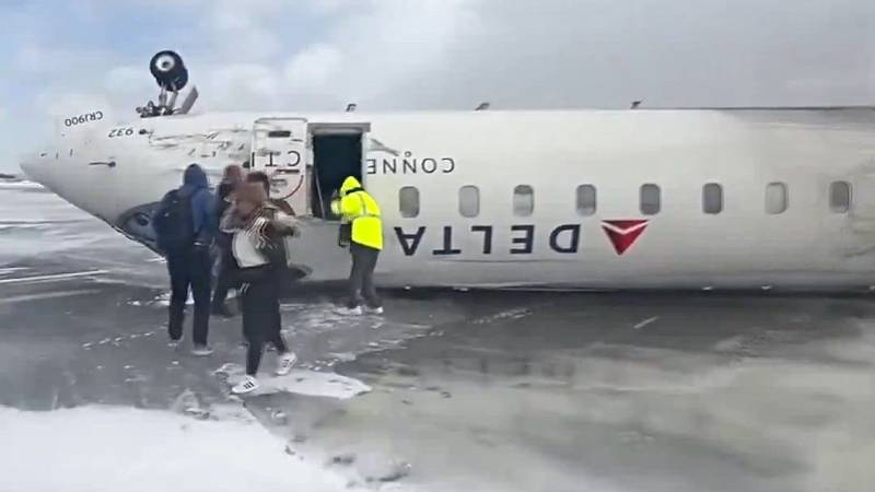 Крушение самолёта Delta в Канаде: «Полоса была сухой, бокового ветра не было»