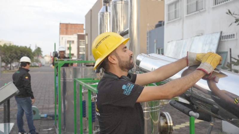 Стартап в Мексике перерабатывает пластиковые отходы в топливо