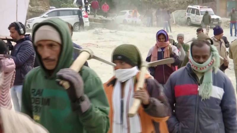 Власти Индии снова позвали на помощь нелегальных «шахтёров-крыс»