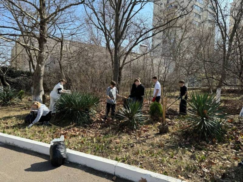 В преддверии 11-й годовщины «Русской весны» учащиеся гимназии №7 им. В.И