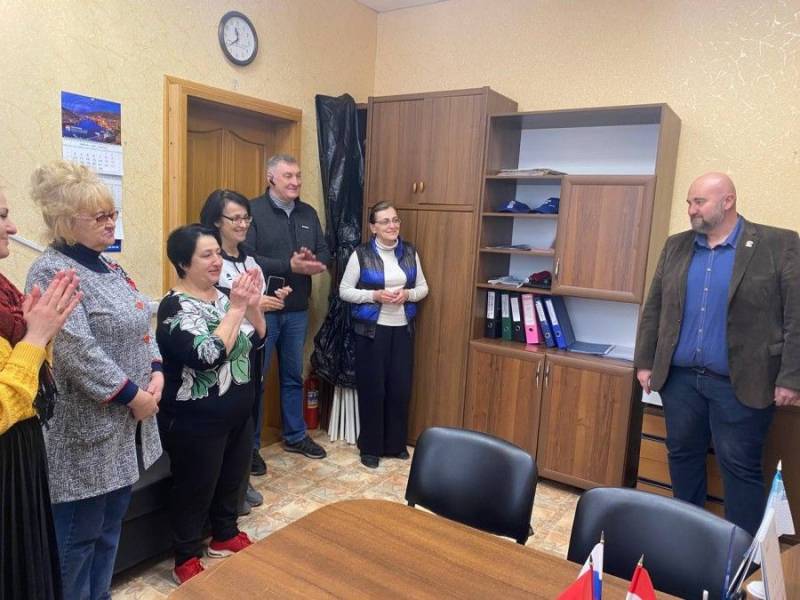 РАБОТА В ОКРУГЕ. Павел Харламов поздравил с профессиональным праздником деятелей культуры Балаклавского района