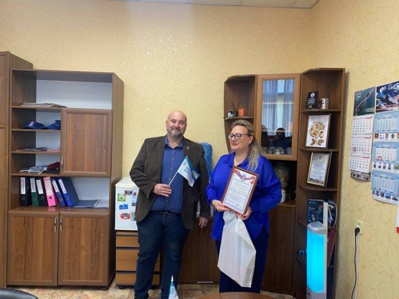 РАБОТА В ОКРУГЕ. Павел Харламов поздравил с профессиональным праздником деятелей культуры Балаклавского района