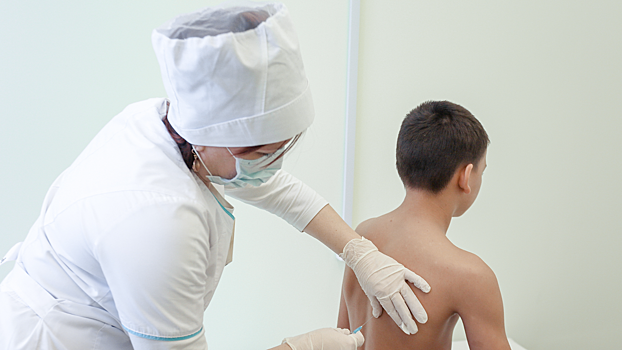 Детские прививки: правда ли, что они вызывают аутизм