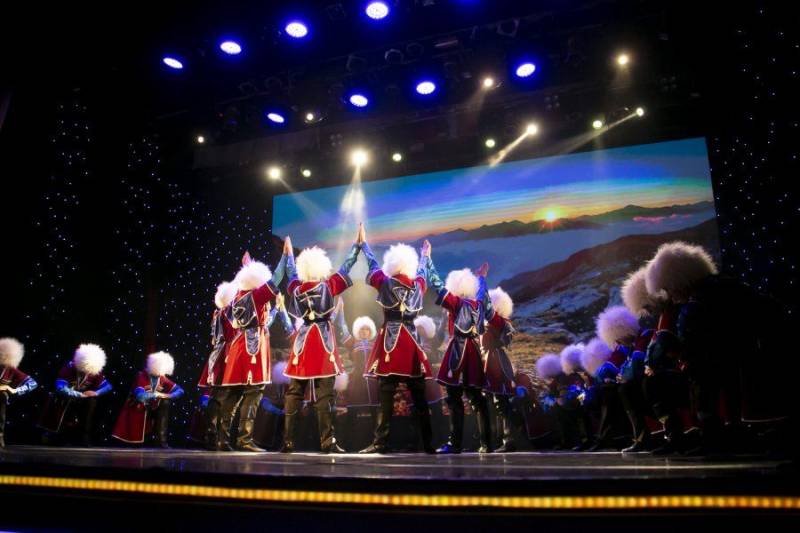 В Севастопольском центре культуры и искусств состоялся концерт ко Дню танца В Севастопольском центре культуры и искусств состоялся концерт ко Дню танца