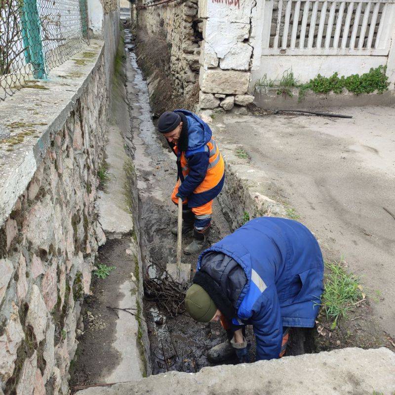 Водоканал: Красота! Весна! Ливнёвка!. Фото Николая Ерёмина на ул.Ревякина, ул.3-я Бастионная, ул.Подольцева, ул.Генерала Родионова