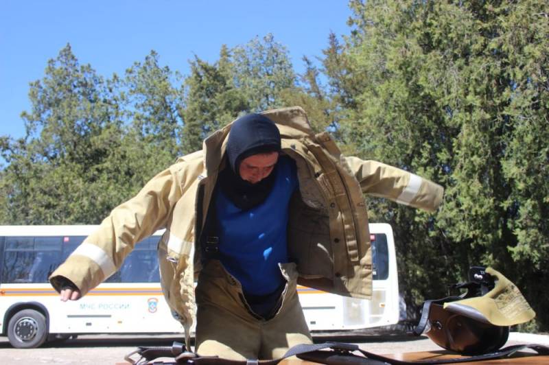 В ГКУ РК "Пожарная охрана Республики Крым" определили лучшего пожарного!