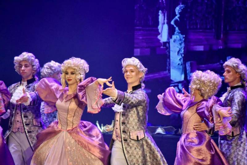 Владимир Немцев: Накануне в театре имени Луначарского состоялся юбилейный концерт, посвященный 25-летию Севастопольского академического театра танца имени Вадима Елизарова Владимир Немцев: Накануне в театре имени Луначарского состоялся юбилейный концерт, посвященный 25-летию Севастопольского академического театра танца имени Вадима Елизарова