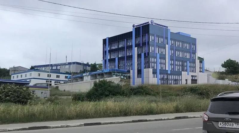 Пятиэтажное СТО в Севастополе строят эксдепутат и материковый инвестор Пятиэтажное СТО в Севастополе строят эксдепутат и материковый инвестор