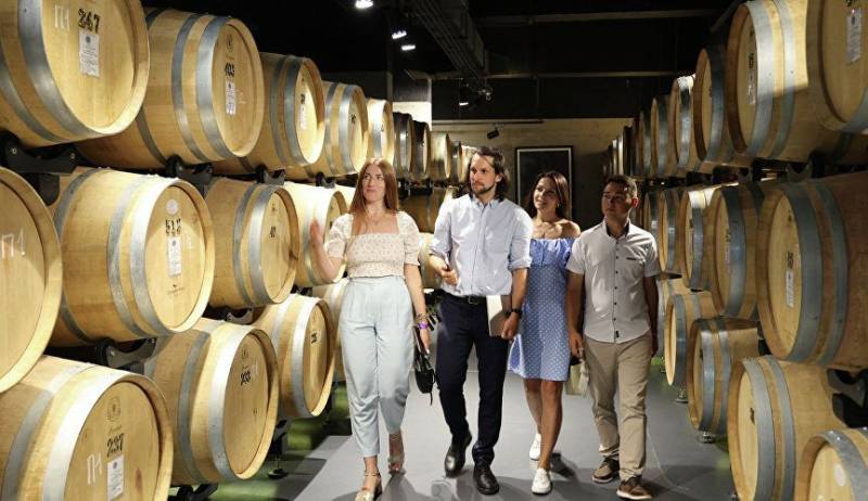 «Виноградный экспресс» соединит летом пять городов Крыма: расписание, маршруты «Виноградный экспресс» соединит летом пять городов Крыма: расписание, маршруты