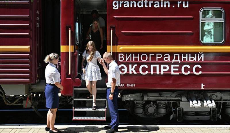 «Виноградный экспресс» соединит летом пять городов Крыма: расписание, маршруты «Виноградный экспресс» соединит летом пять городов Крыма: расписание, маршруты