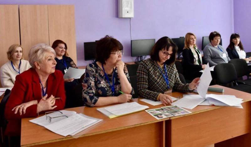 Продолжается региональный этап конкурса «Учитель года – 2025» Продолжается региональный этап конкурса «Учитель года – 2025»