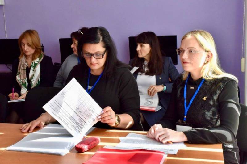 Продолжается региональный этап конкурса «Учитель года – 2025» Продолжается региональный этап конкурса «Учитель года – 2025»