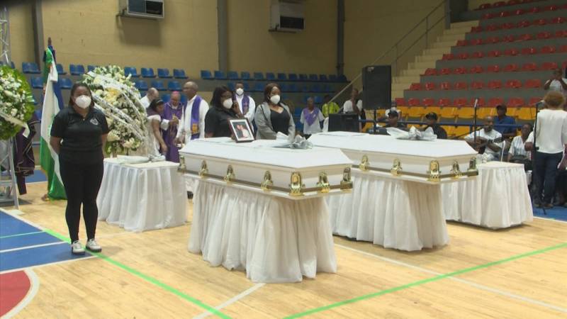 До 221 возросло число погибших при обрушении крыши ночного клуба в Санто-Доминго