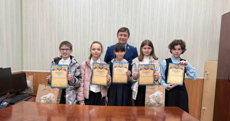 В Красногвардейском районе работники прокуратуры организовали конкурс рисунков в преддверии Дня Победы