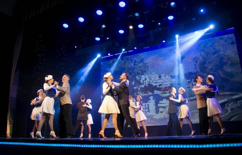 В Севастопольском центре культуры и искусств состоялся концерт ко Дню танца В Севастопольском центре культуры и искусств состоялся концерт ко Дню танца