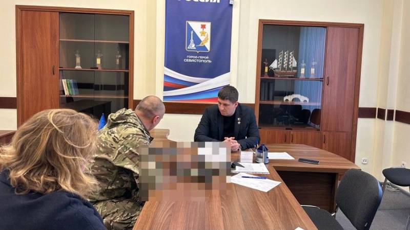 Роман Кулаков обсудил проблемные вопросы избирателей Роман Кулаков обсудил проблемные вопросы избирателей