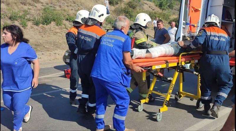 Алексей Ерёменко: Поздравляю работников скорой медицинской помощи с их профессиональным праздником!