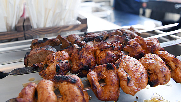 Жирная пища может быть опасна для мозга пожилых