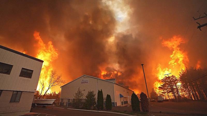 Лесной пожар в Нью-Джерси может стать сильнейшим для штата за 20 лет