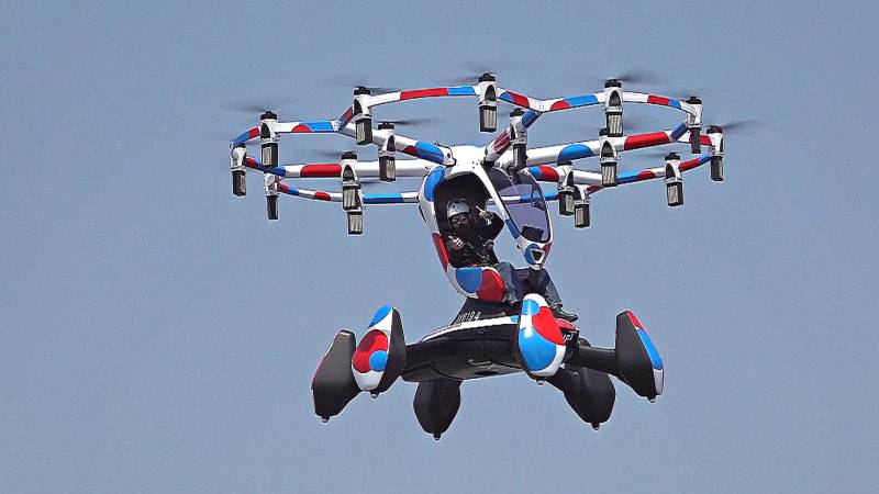 Летающие машины и роботы: в Осаке показали технологии будущего