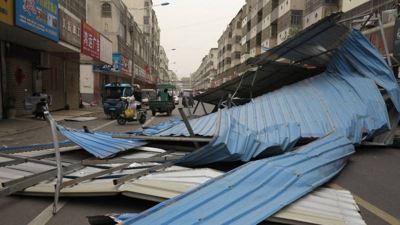 На северо-восток Китая, включая Пекин, обрушились ураганные ветры