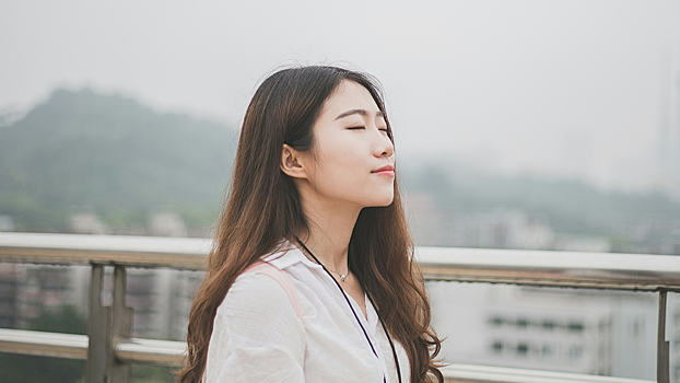 Ученым удалось омолодить кожу человека на 30 лет