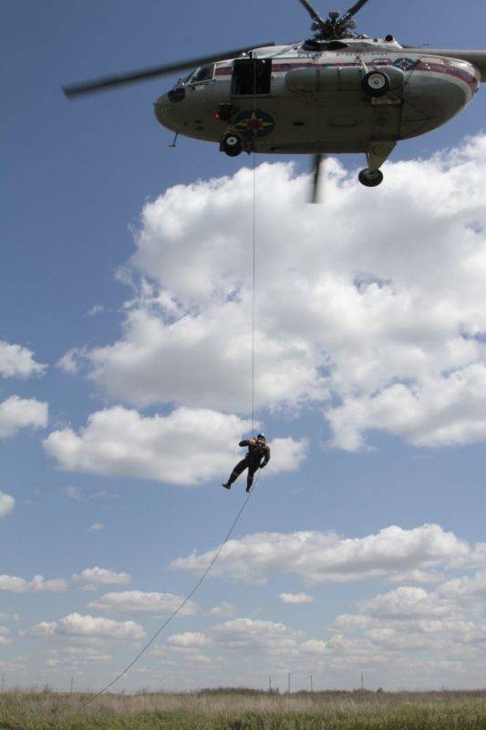 Авиация МЧС России отмечает 30-летний юбилей своего основания