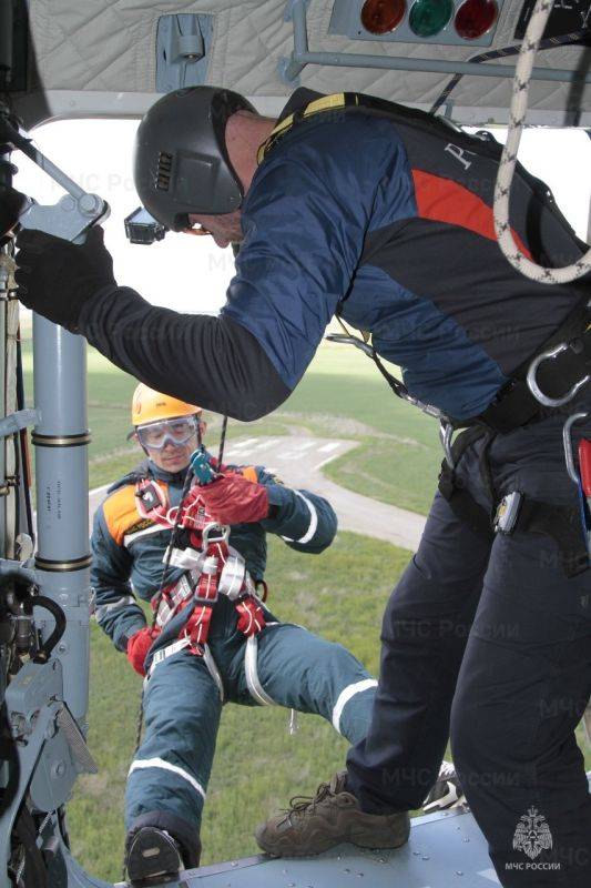 Авиация МЧС России отмечает 30-летний юбилей своего основания