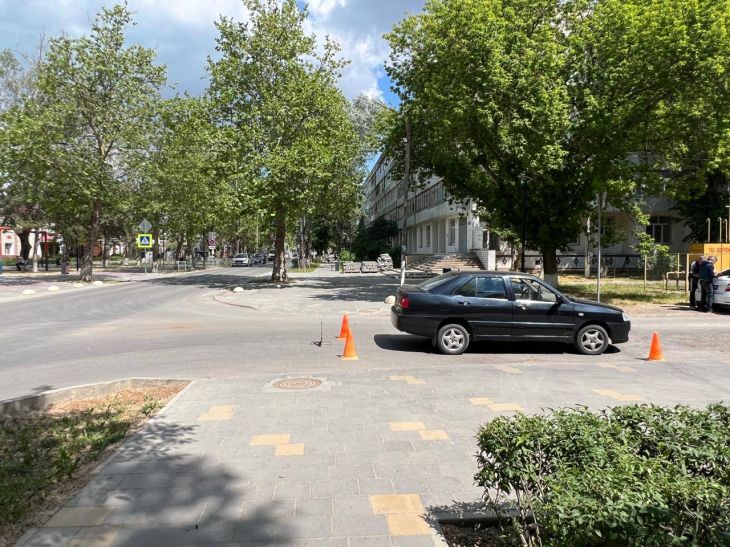 В Красноперекопске иномарка сбила ребёнка В Красноперекопске иномарка сбила ребёнка
