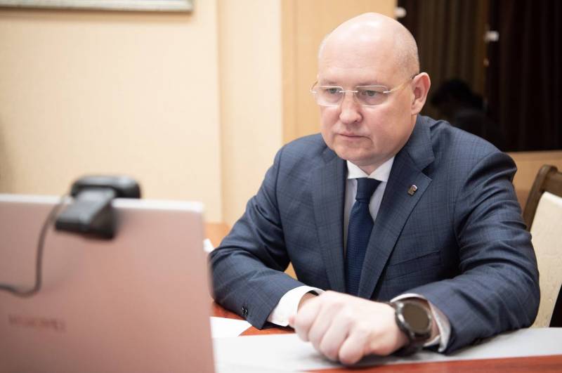 До 12 мая отключены открытые комментарии в тг-канале и на странице в ВК губернатора Михаила Развожаева, а также на страницах Правительства и всех органов исполнительной власти До 12 мая отключены открытые комментарии в тг-канале и на странице в ВК губернатора Михаила Развожаева, а также на страницах Правительства и всех органов исполнительной власти